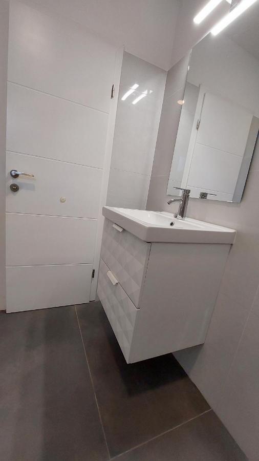 Appartement Aurora Apartment, *